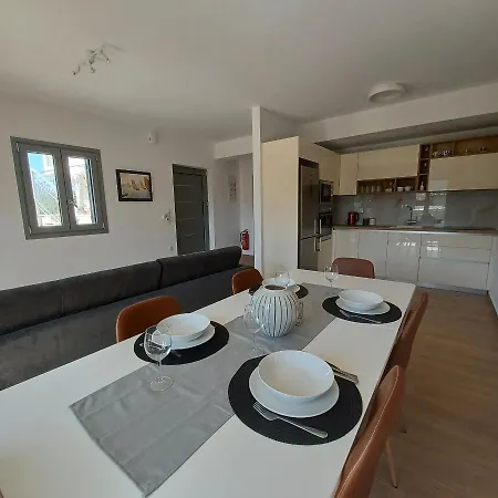 Anesi View Appartement *